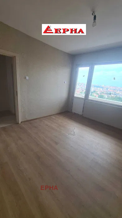 Продава 3-СТАЕН, гр. Хасково, Център, снимка 6 - Апартаменти - 55815851