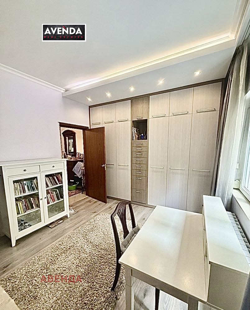 Продава 3-СТАЕН, гр. София, Докторски паметник, снимка 8 - Апартаменти - 54996037