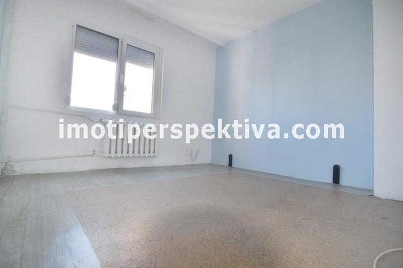 Продава  3-стаен, град Пловдив, Тракия •  102 000 EUR • ID 52513804 — holmes.bg - [1] 