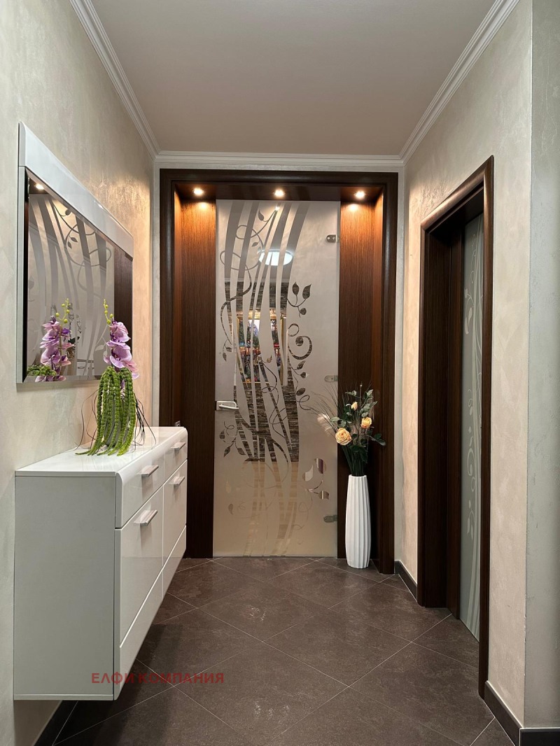 Продава 4-СТАЕН, гр. София, Манастирски ливади, снимка 3 - Апартаменти - 52594272