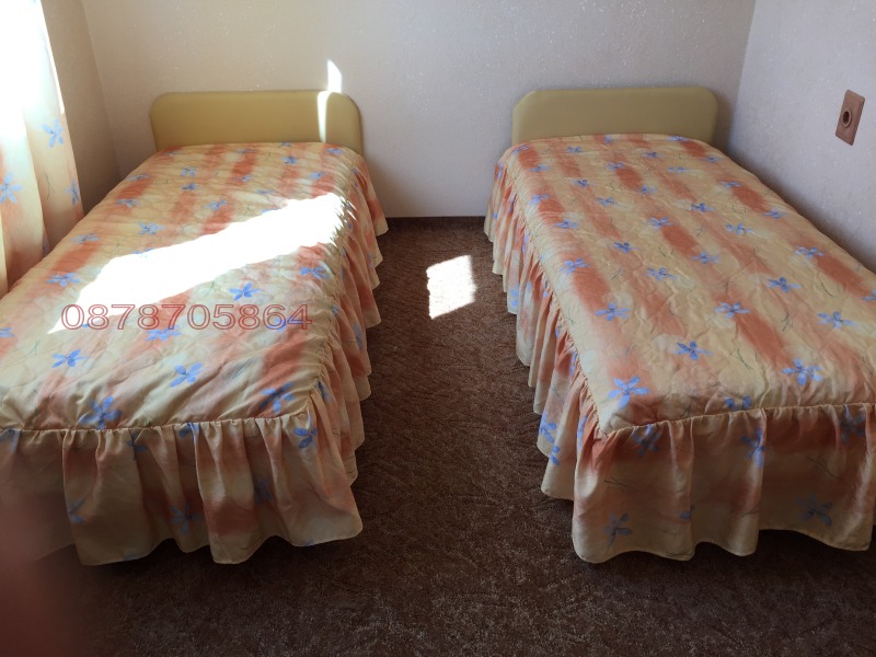 Продава КЪЩА, гр. Левски, област Плевен, снимка 9 - Къщи - 52782176