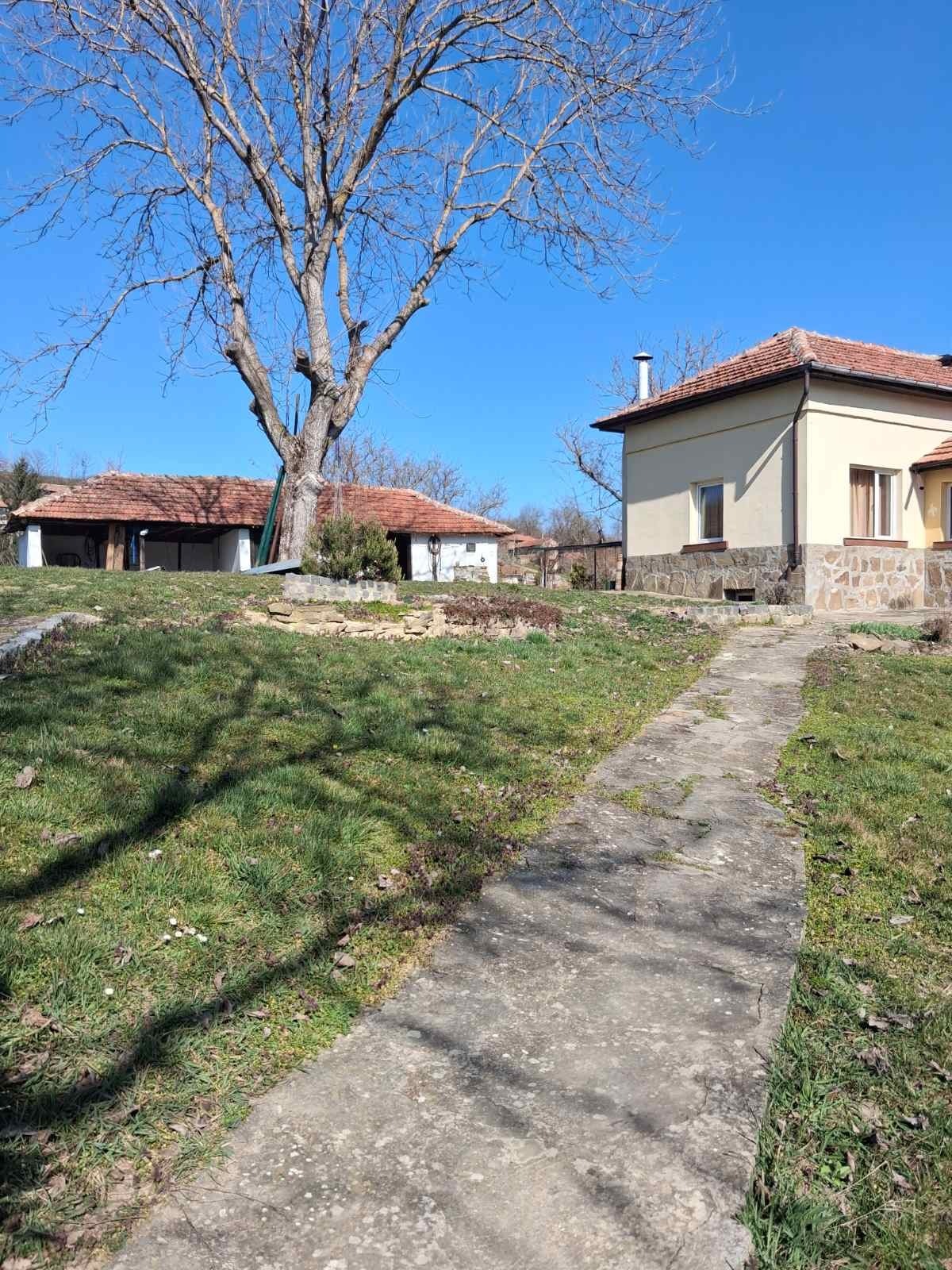 Продава КЪЩА, с. Голец, област Ловеч, снимка 3 - Къщи - 53863509