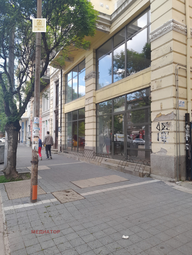 Дава под Наем ОФИС в град София, Център - 330 кв.м / 4 800 € » 9 387.98 лв., МЕДИАТОР