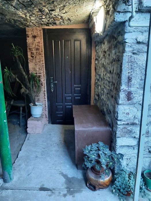 Дава под нем  1-стаен, град Пловдив, Кючук Париж •  250 EUR • ID 88395445 — holmes.bg - [1] 