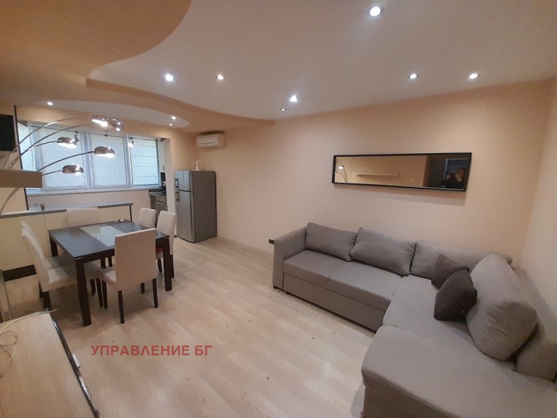 Издаје се  1 спаваћа соба Софија , Младост 1А , 60 м2 | 53629016