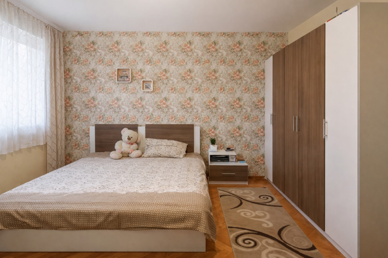 Дава под наем 2-СТАЕН, гр. София, Света Троица, снимка 5 - Апартаменти - 52872312