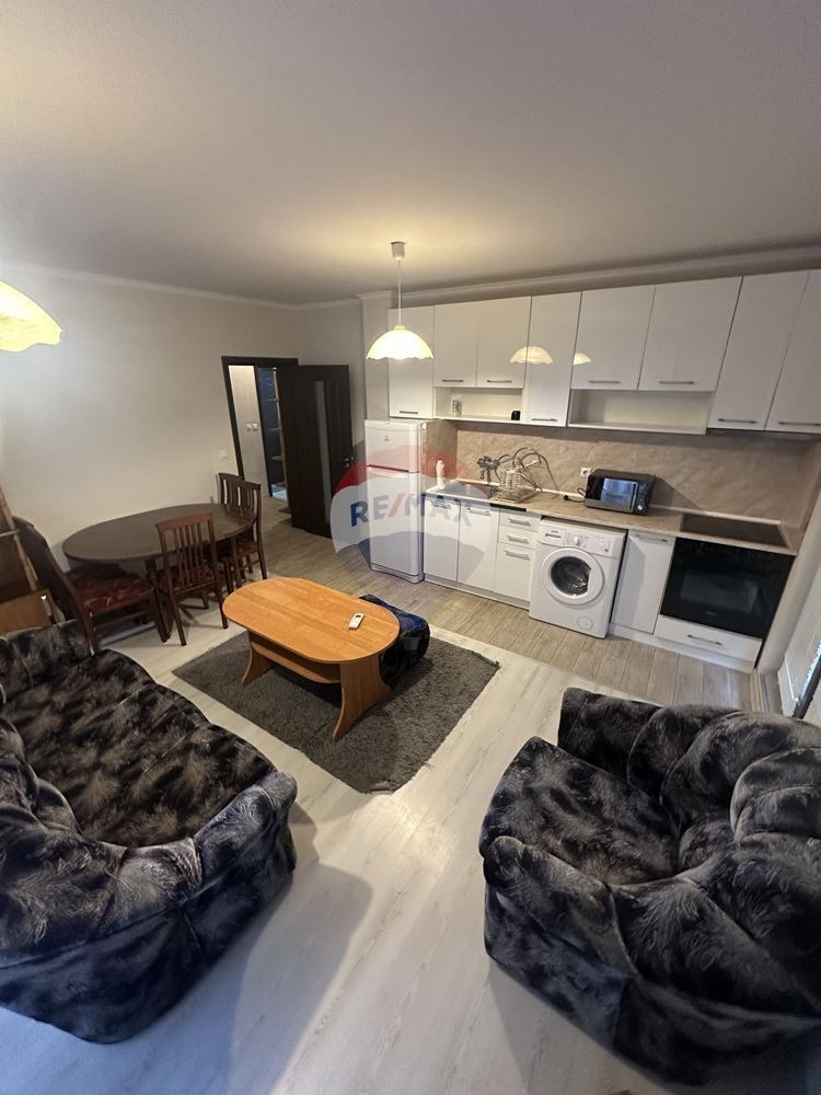 Дава под наем 3-СТАЕН, гр. Варна, Цветен квартал