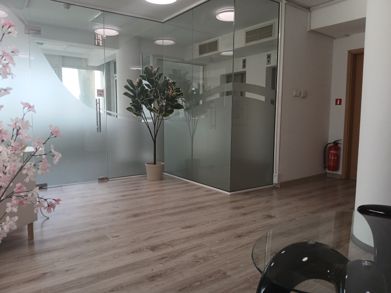 Kiralık  Ofis Sofia , Hipodruma , 43 metrekare | 20722660 - görüntü [3]