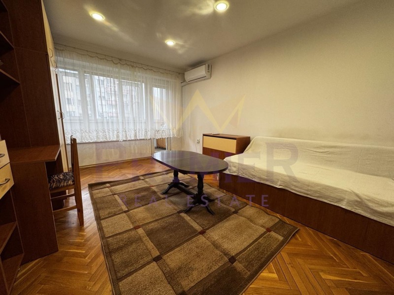 Дава под наем 4-СТАЕН, гр. Варна, ХЕИ, снимка 8 - Апартаменти - 52988426