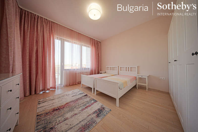 В аренду  3+ спальни София , Лозенец , 246 кв.м | 42746732 - изображение [15]