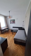 Дава под наем МНОГОСТАЕН, гр. Варна, Център, снимка 4