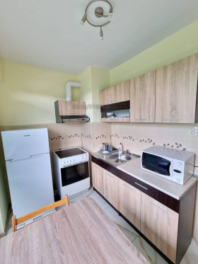 1 slaapkamer Gradska bolnitsa, Dobritsj