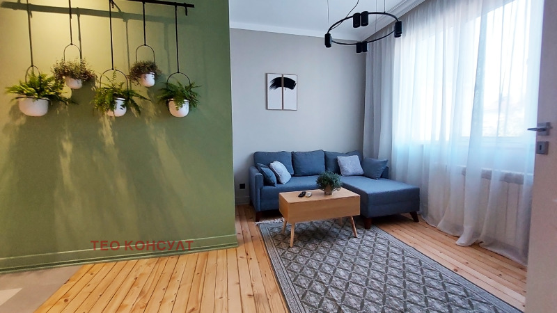 Zu vermieten  1 Schlafzimmer Sofia , Zentar , 58 qm | 38230599