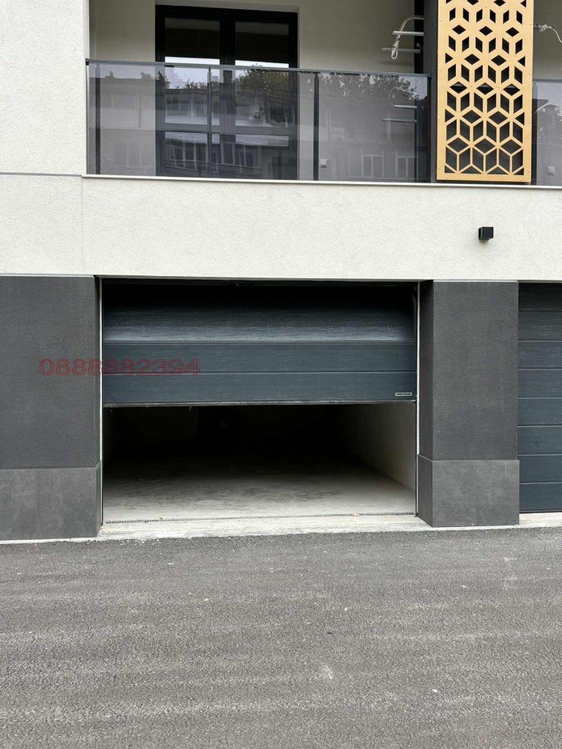 Дава под наем ГАРАЖ, ПАРКОМЯСТО, гр. Шумен, Добруджански, снимка 2 - Гаражи и паркоместа - 52784380