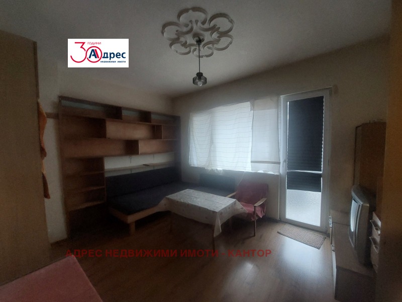 Дава под наем 1-СТАЕН, гр. Пазарджик, Идеален център, снимка 2 - Апартаменти - 52651983