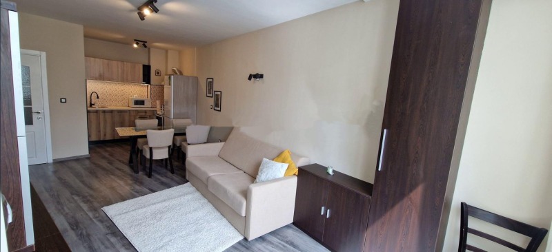 Дава под нем  2-стаен, град София, Карпузица •  600 EUR • ID 46728871 — holmes.bg - [1] 