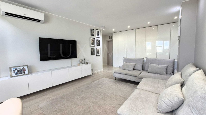 De inchiriat  1 dormitor Sofia , Bâcston , 68 mp | 89778589 - imagine [2]