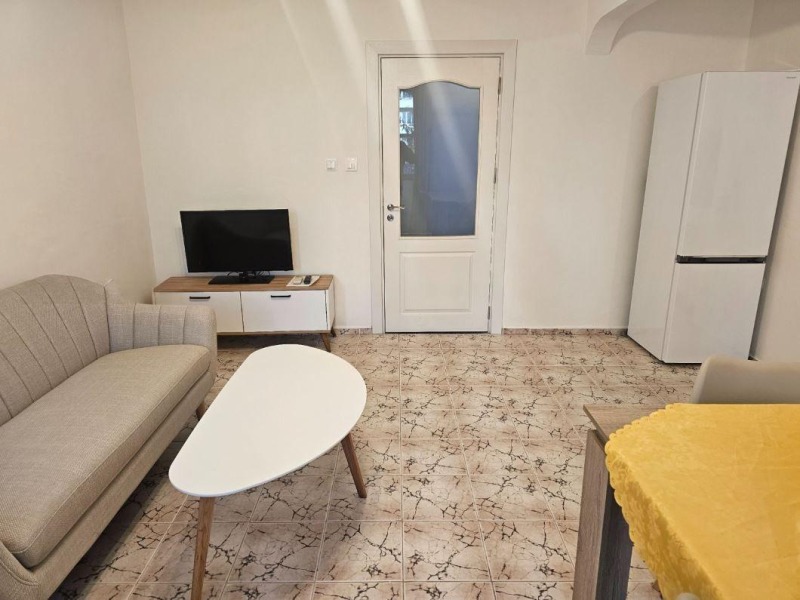 Дава под наем 3-СТАЕН, гр. Варна, Спортна зала, снимка 3 - Апартаменти - 53121293