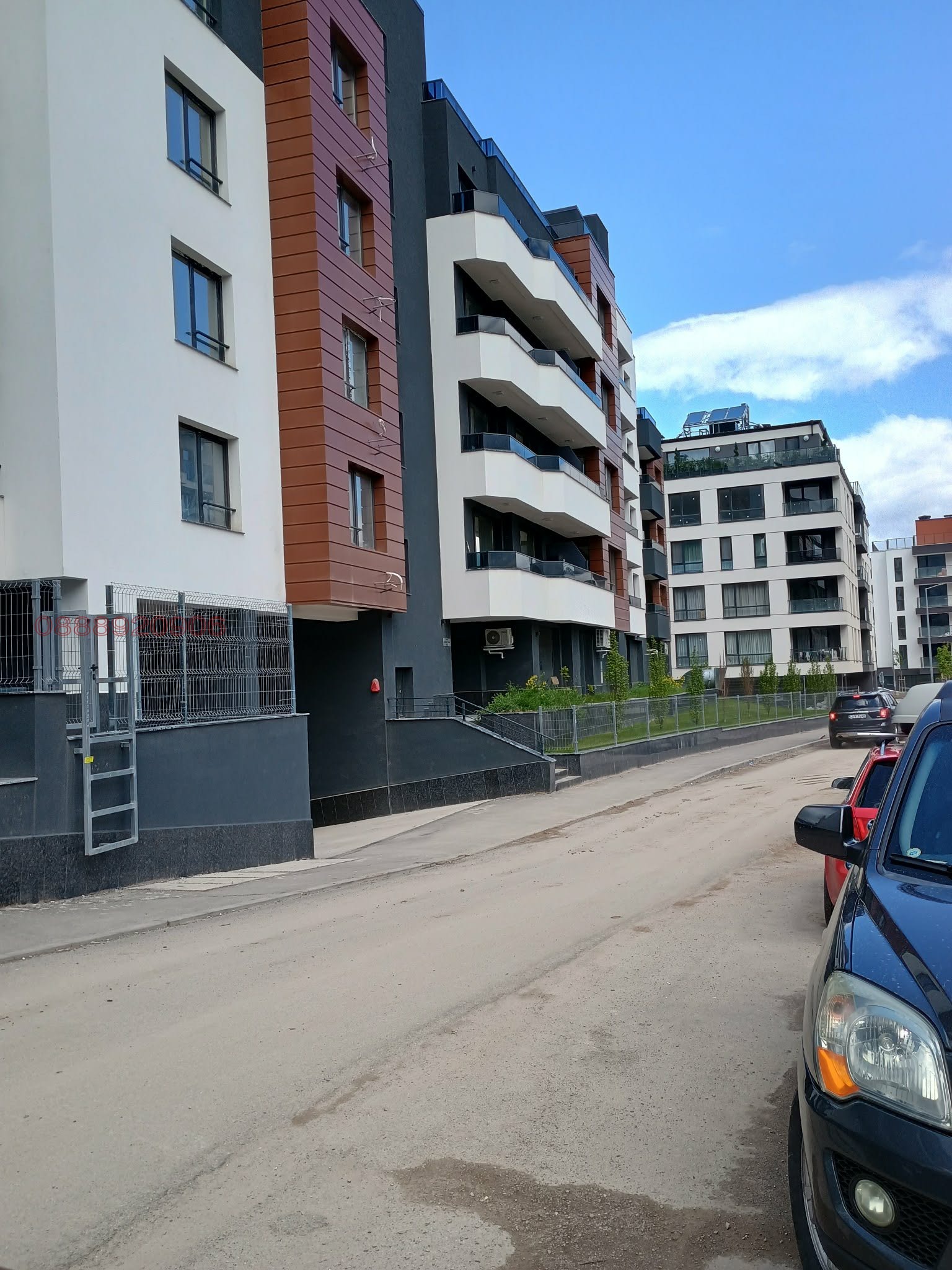 Дава под наем ГАРАЖ, ПАРКОМЯСТО, гр. София, Малинова долина, снимка 2 - Гаражи и паркоместа - 54320590