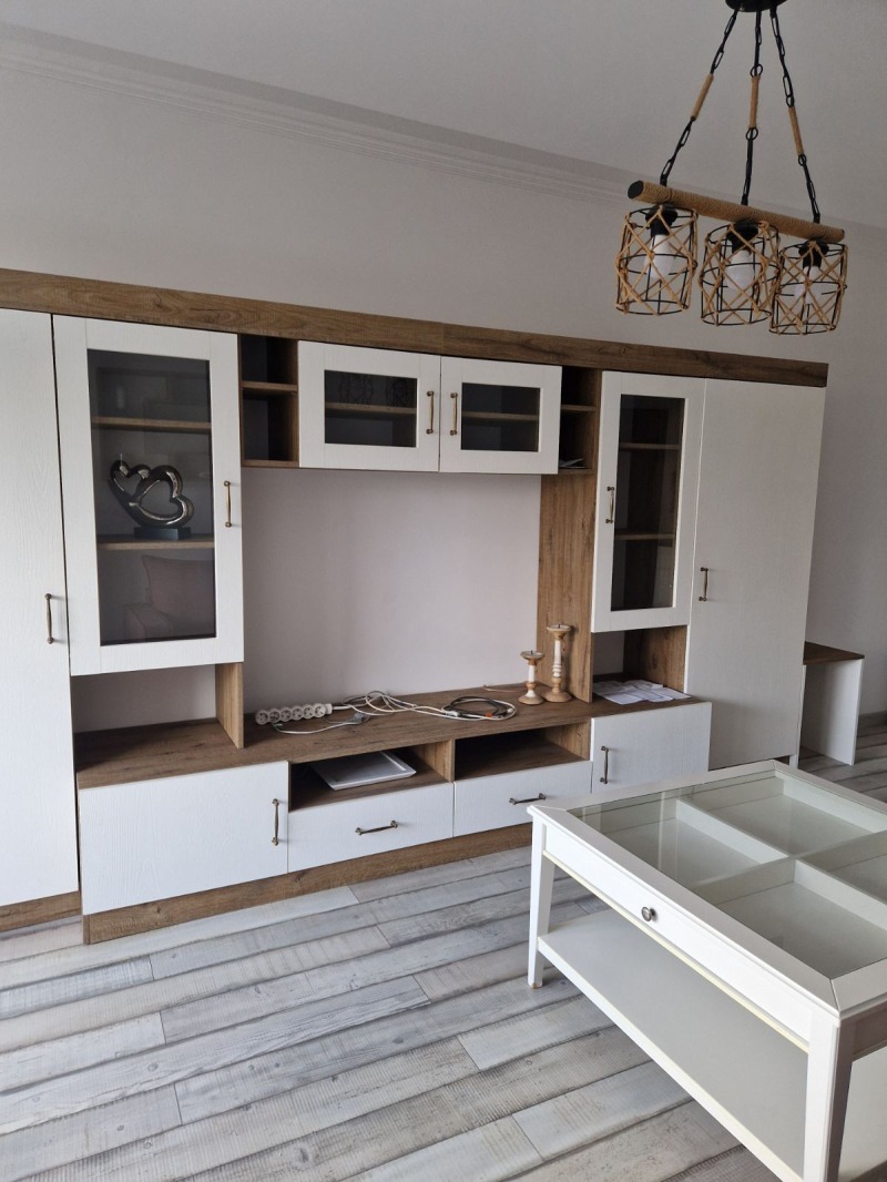 Издаје се  2 спаваће собе Софија , Хаджи Димитар , 93 м2 | 86136168 - слика [2]