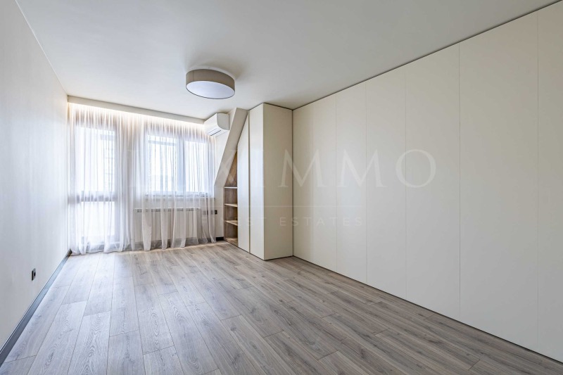 Дава под наем 4-СТАЕН, гр. София, Център, снимка 12 - Апартаменти - 52456781