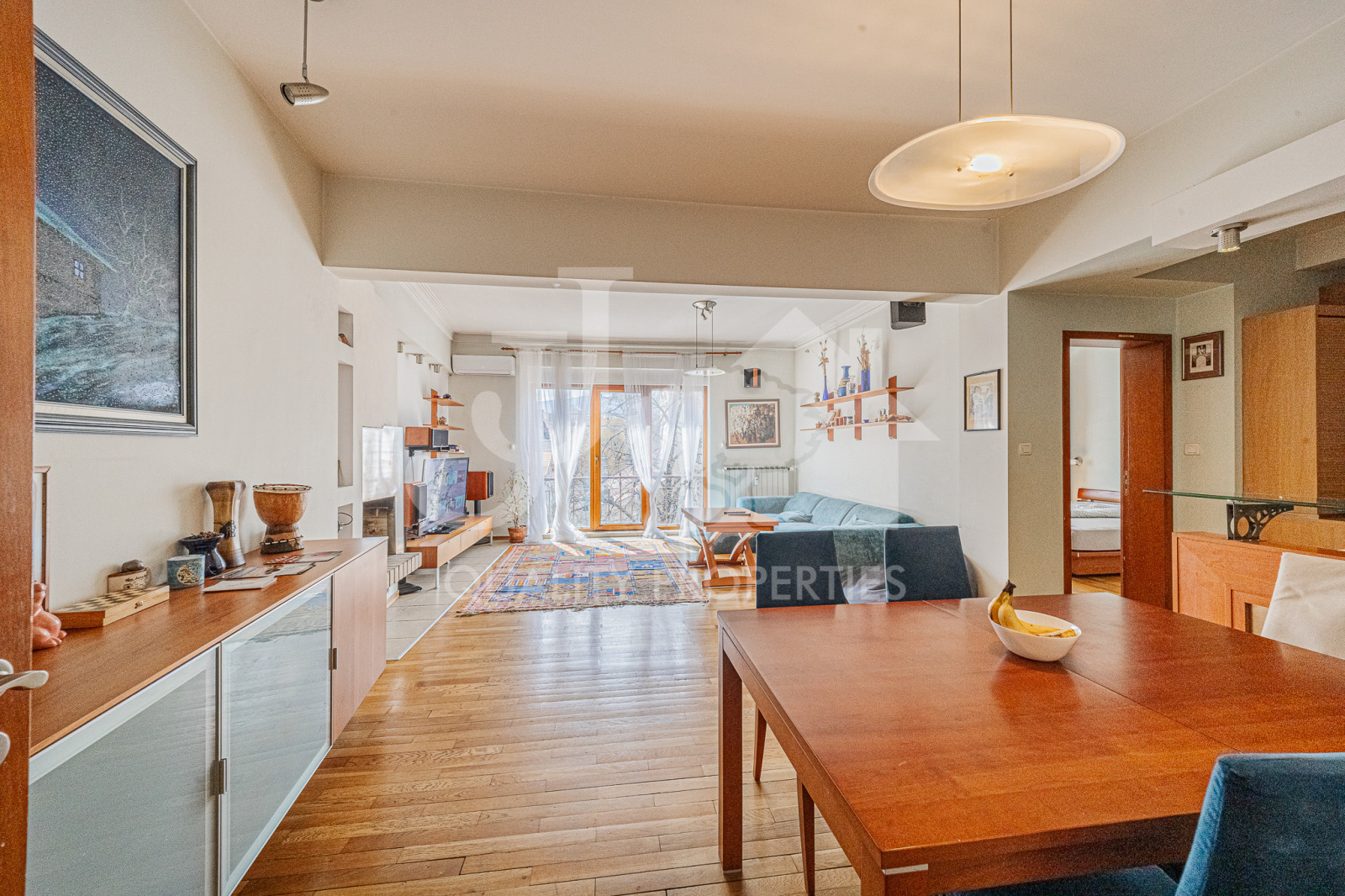 Дава под наем 4-СТАЕН, гр. София, Център, снимка 2 - Апартаменти - 54131541