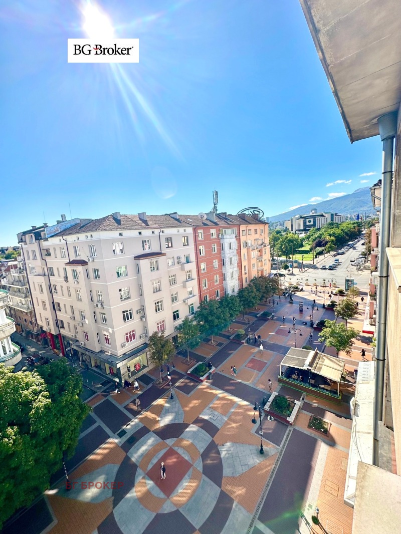Под наем 3-СТАЕН, град София, Център • 2200 € • 40503026 — Holmes.bg
