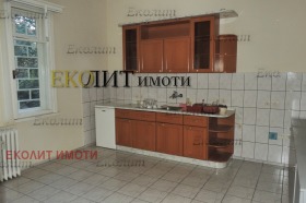 3+ camere da letto Tsentar, Sofia 3