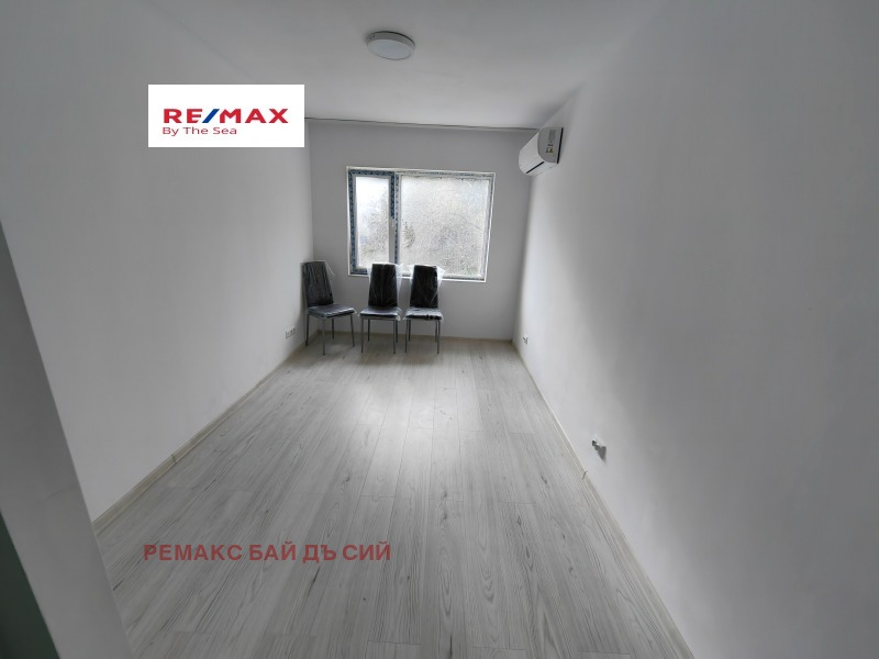 Дава под наем 2-СТАЕН, гр. Варна, к.к. Св.Св. Константин и Елена, снимка 4 - Апартаменти - 52366179