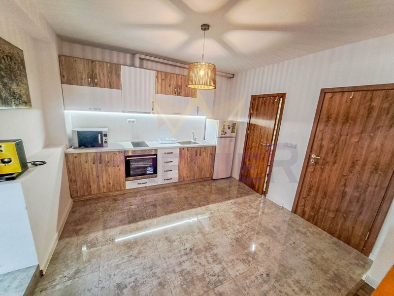 Дава под наем 2-СТАЕН, гр. Варна, Левски 1