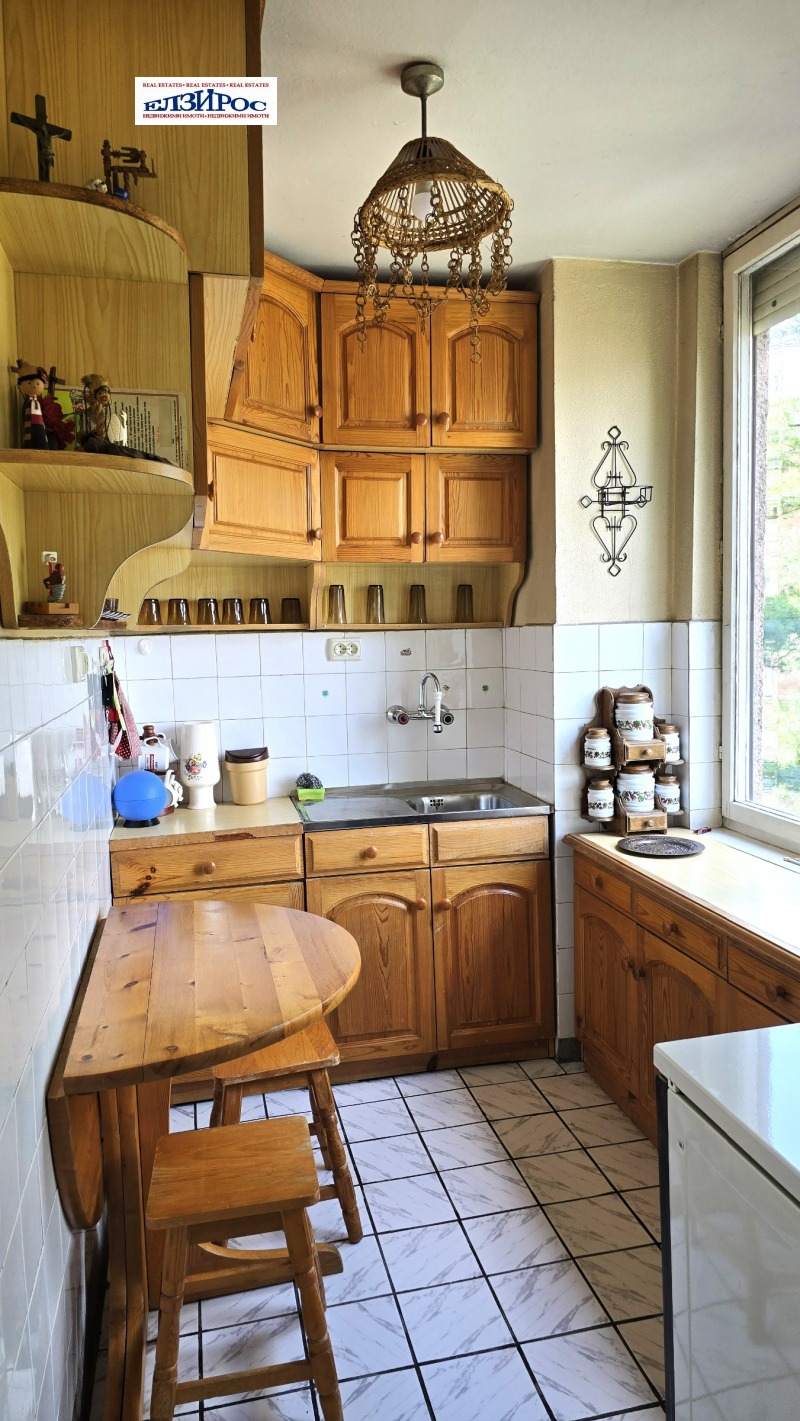 A louer  2 chambres Kyustendil , Tsentar , 100 m² | 49206948