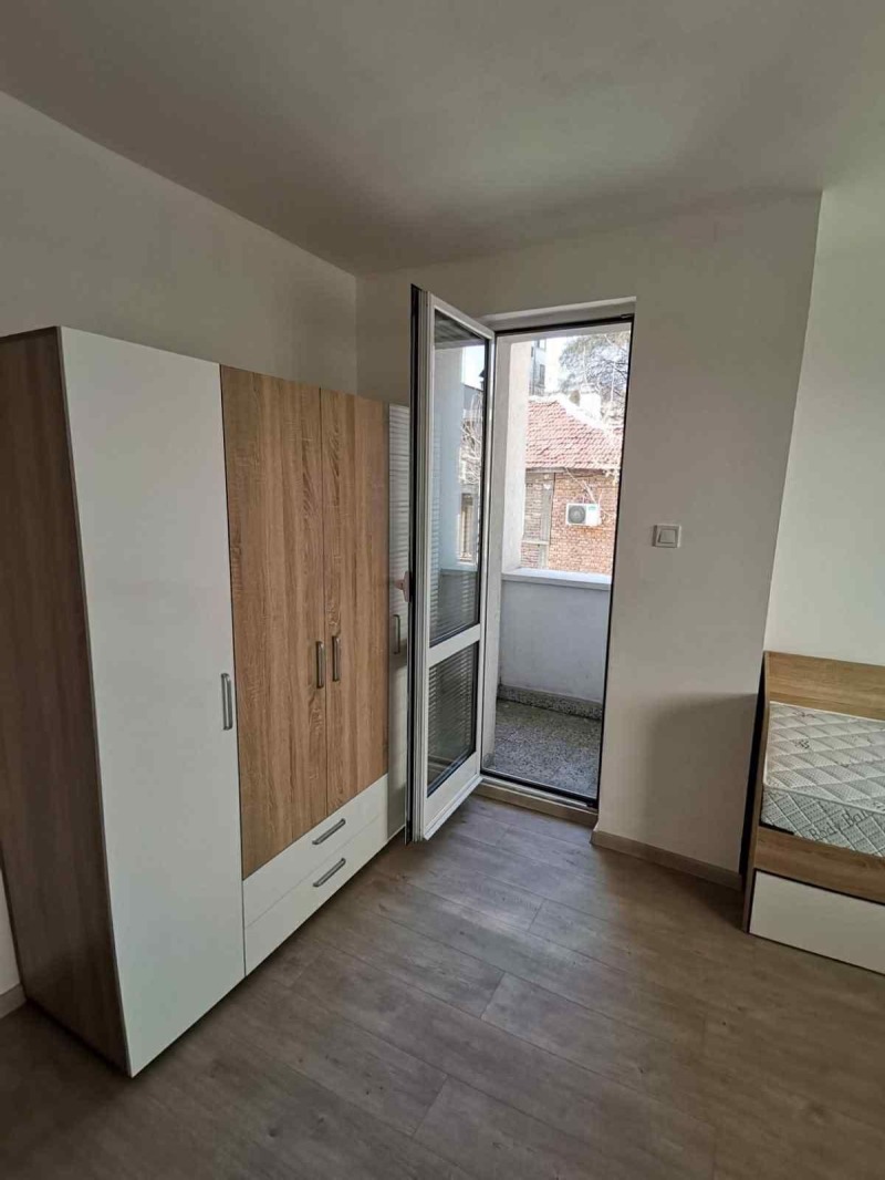 Издаје се  2 спаваће собе Пловдив , Центар , 130 м2 | 59451295 - слика [10]