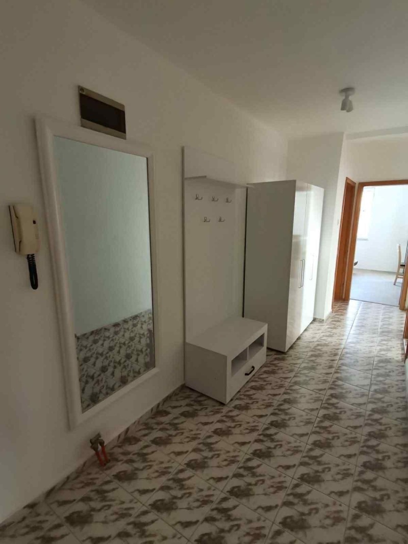 Издаје се  2 спаваће собе Пловдив , Центар , 130 м2 | 59451295 - слика [12]