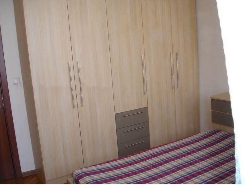 Дава под наем 3-СТАЕН, гр. София, Лозенец, снимка 2 - Апартаменти - 53186085