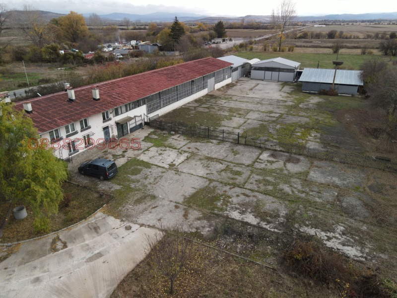 Дава под наем ПРОМ. ПОМЕЩЕНИЕ, с. Лесново, област София област, снимка 4 - Производствени сгради - 52647895