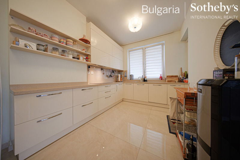 Para alugar  Mais de 3 quartos Sofia , Lozenec , 333 m² | 82630222 - imagem [6]