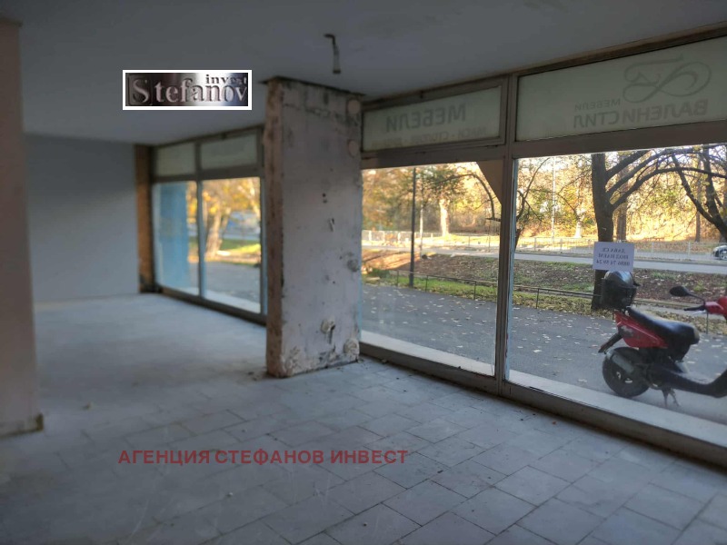 Дава под наем МАГАЗИН, гр. Варна, Автогара, снимка 2 - Магазини - 52612247