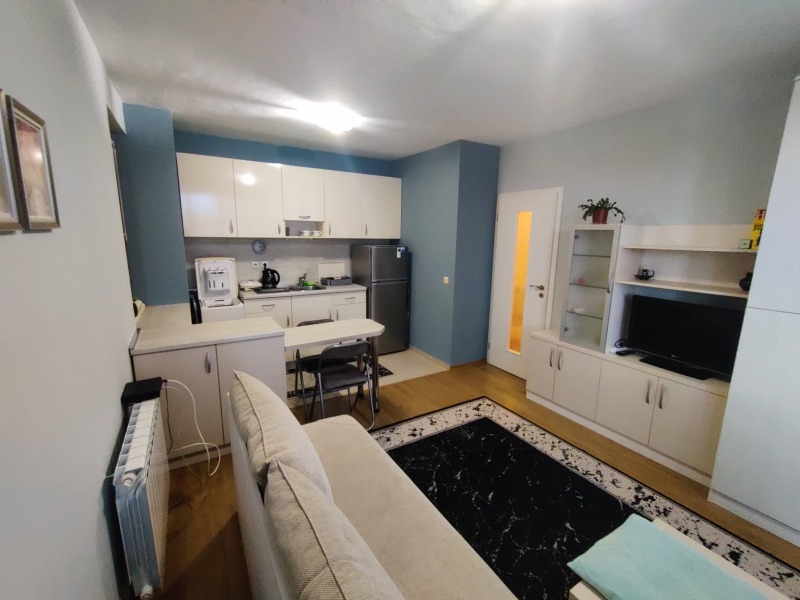 В оренду  1 спальня София , Света Троица , 70 кв.м | 95138810