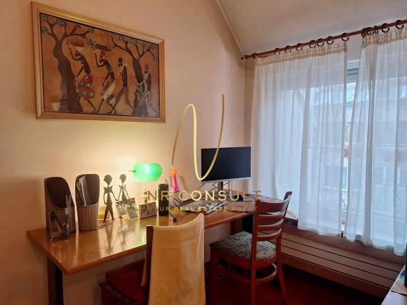 Zu vermieten  3 Schlafzimmer Sofia , Lagera , 200 qm | 11210727 - Bild [5]