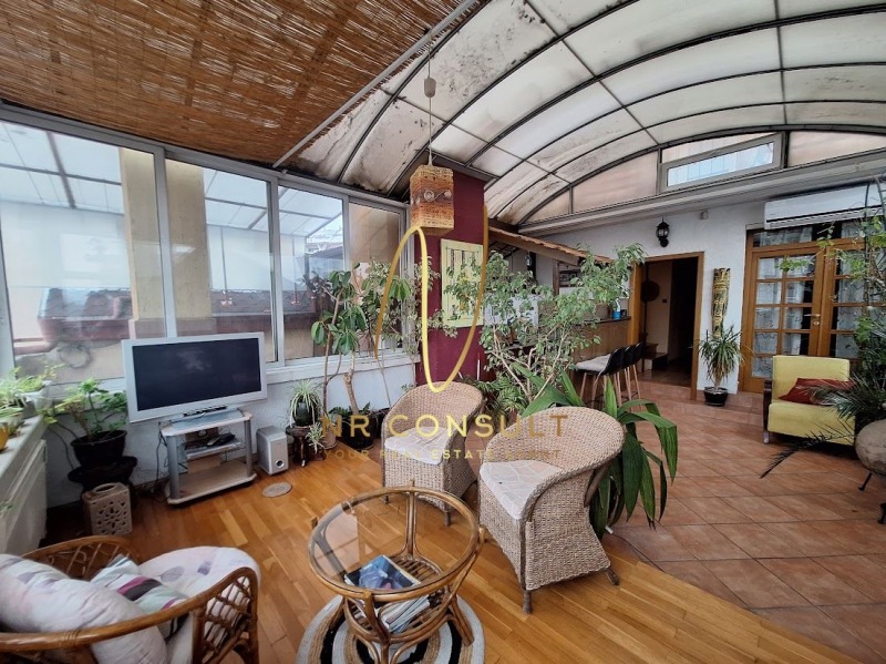 Zu vermieten  3 Schlafzimmer Sofia , Lagera , 200 qm | 11210727 - Bild [12]