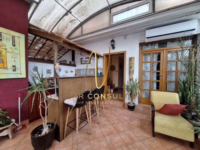 Zu vermieten  3 Schlafzimmer Sofia , Lagera , 200 qm | 11210727 - Bild [13]
