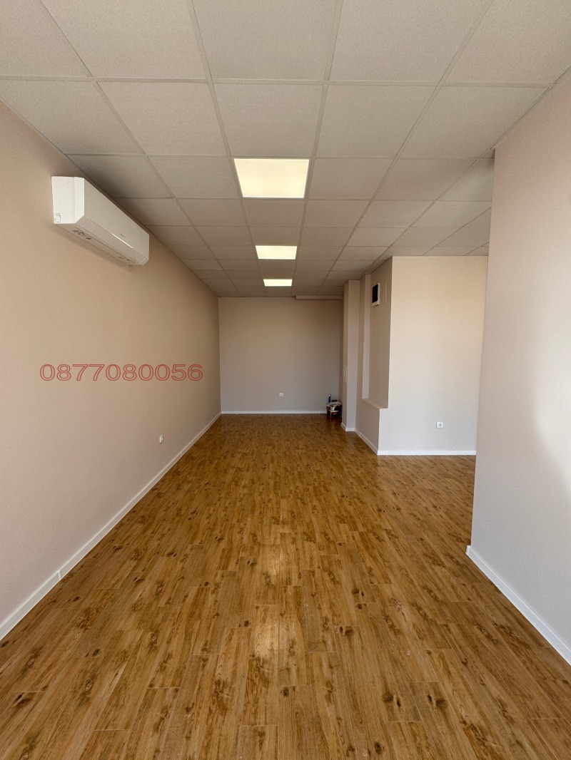 Дава под наем МАГАЗИН, гр. Пловдив, Христо Смирненски, снимка 2 - Магазини - 52779388