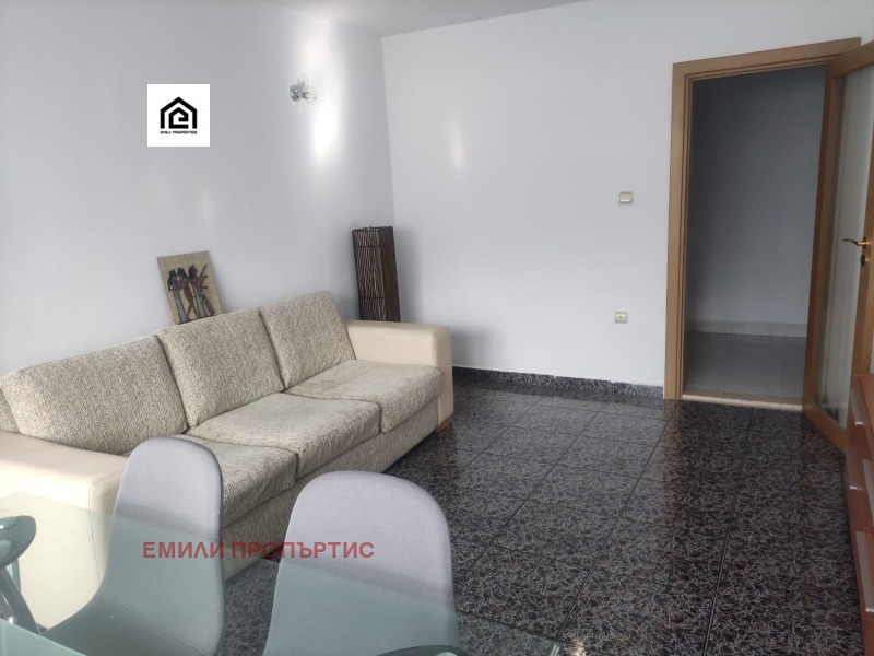 Zu vermieten  1 Schlafzimmer Sofia , Belite brezi , 75 qm | 61083444 - Bild [8]