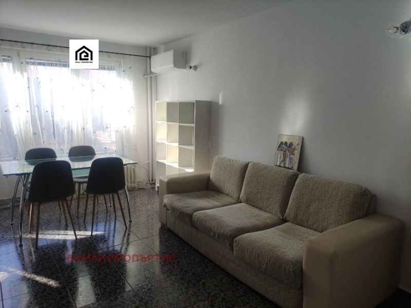 Zu vermieten  1 Schlafzimmer Sofia , Belite brezi , 75 qm | 61083444 - Bild [3]