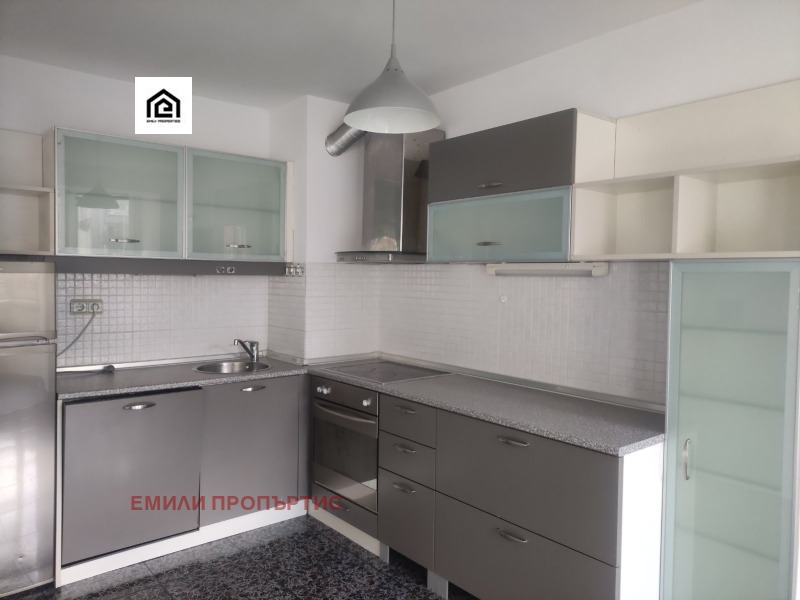Zu vermieten  1 Schlafzimmer Sofia , Belite brezi , 75 qm | 61083444