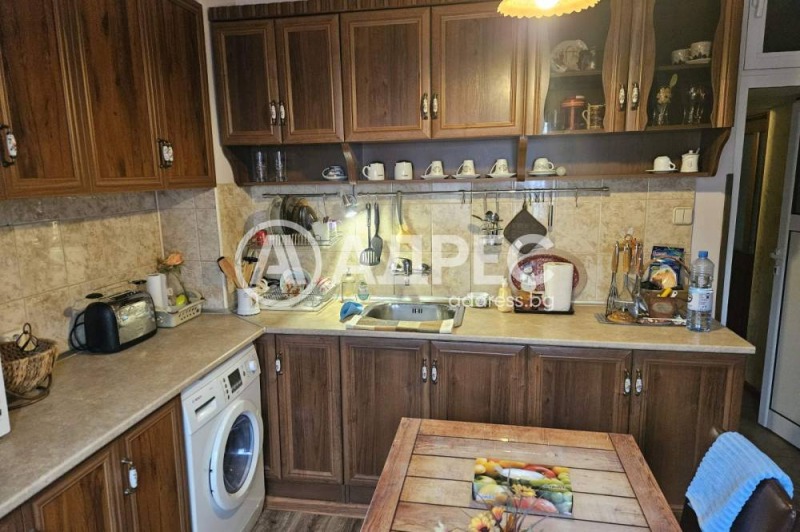 K pronájmu  1 ložnice Sofia , Borovo , 60 m2 | 87213559 - obraz [3]