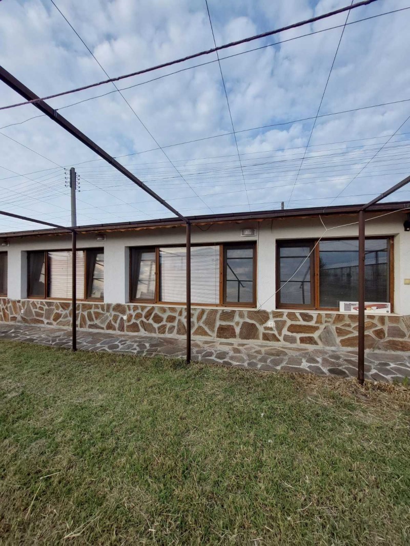 Дава под Наем КЪЩА в област Пазарджик, с. Братаница - 100 кв.м / 620 € » 1 212.61 лв., ЛИА ВИП ХАУС ООД