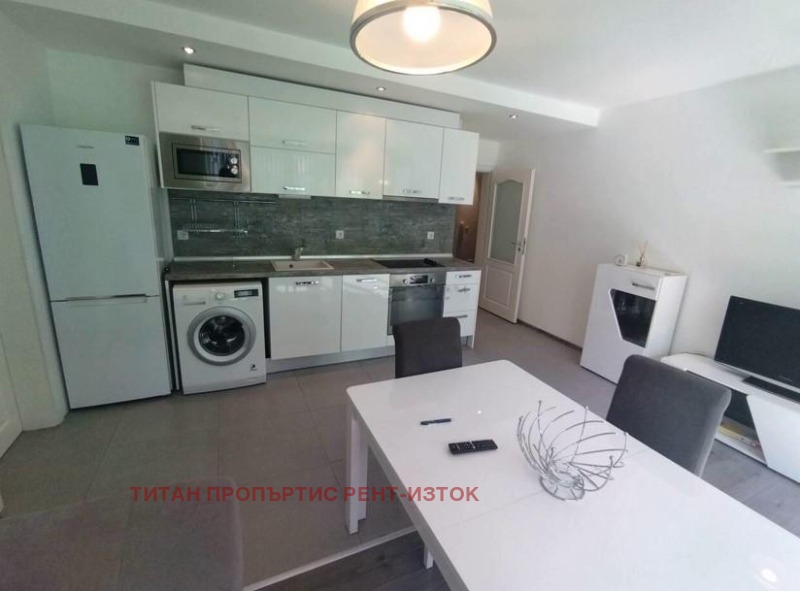 Kiralık  2 yatak odası Burgas , Meden rudnik - zona V , 92 metrekare | 27732531