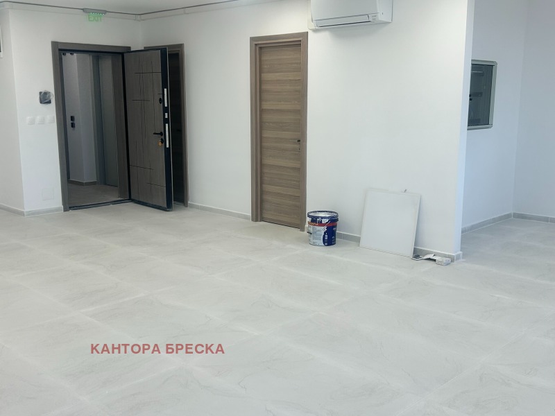 Дава под наем ОФИС, гр. Пловдив, Център