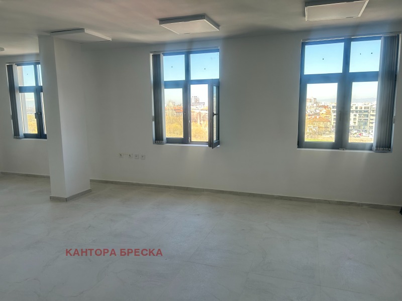 Дава под наем ОФИС, гр. Пловдив, Център, снимка 3 - Офиси - 53107005